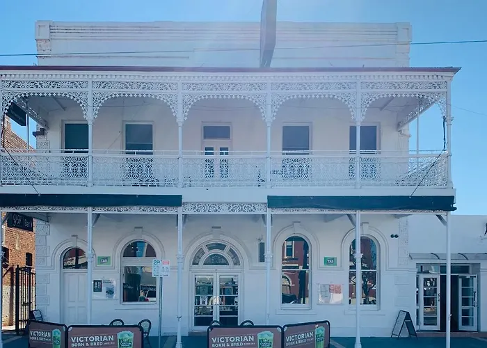 The Yarrawonga Hotel