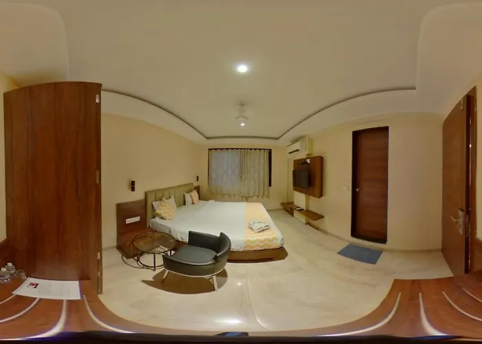 Aarya Regency Hotel Pimpri-Chinchwad