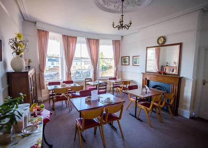 Bridge Guest House Tiverton 