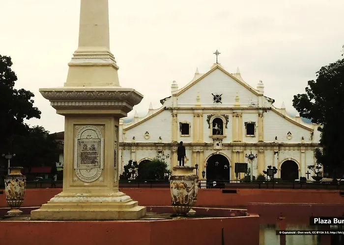 Zen Rooms Cordillera Family Vigan