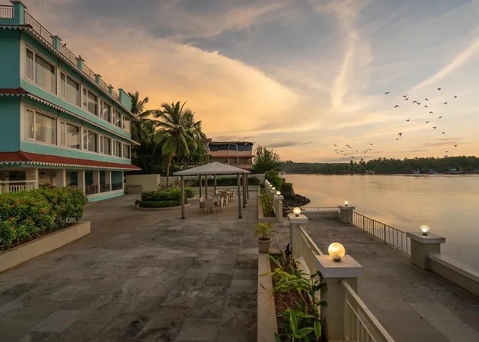 Indy Waterfront Resort Cavelossim