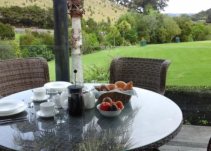 Pukeko Nest Bed & Breakfast Russell
