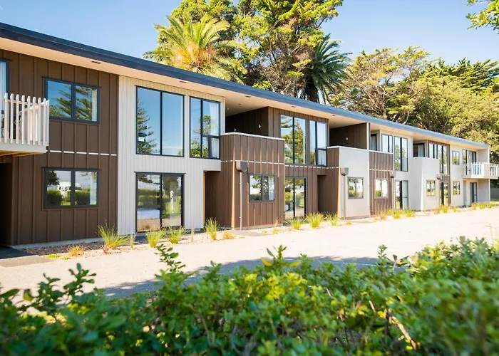 Waikanae Beach Ocean View Apartments Gisborne