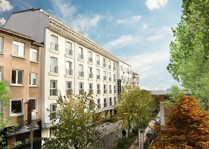 Halifaks Hotel Istanbul