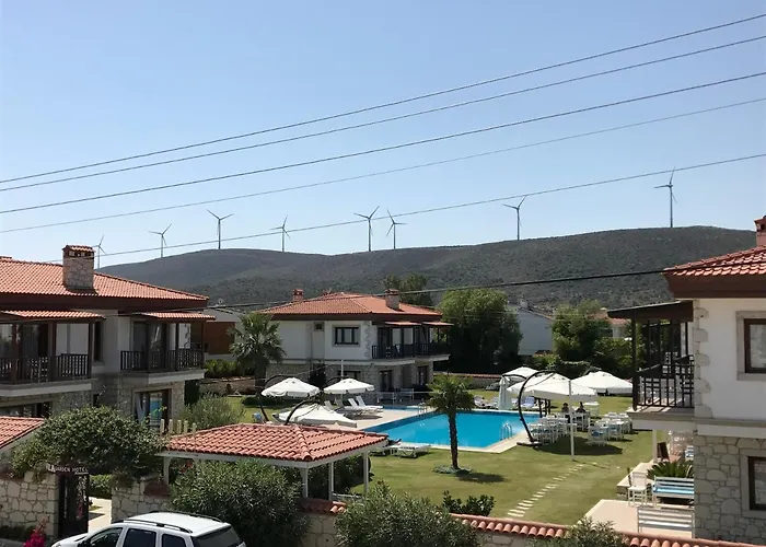 Mara Bahce Alaçatı