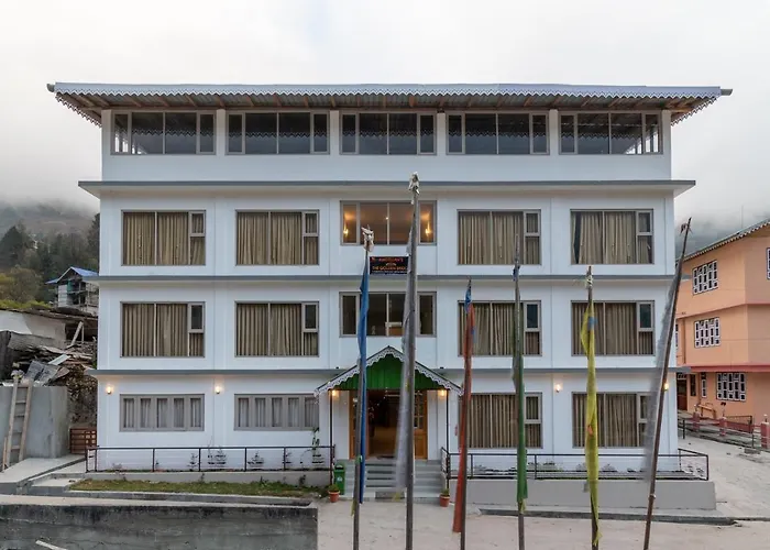 Magellan'S The Golden Bridge Hotel Lachung