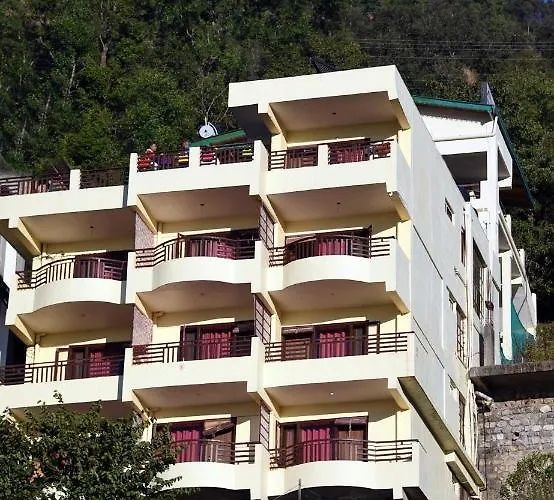 Green Roof Hotel Nainital