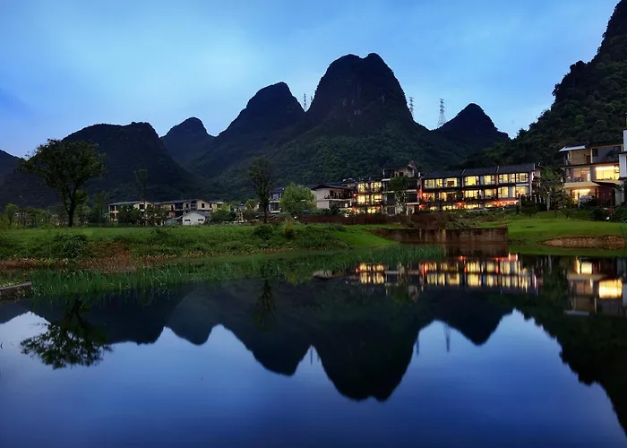 Secret Garden Lakefront Hotel 连住两晚享高铁站免费接站 Guilin