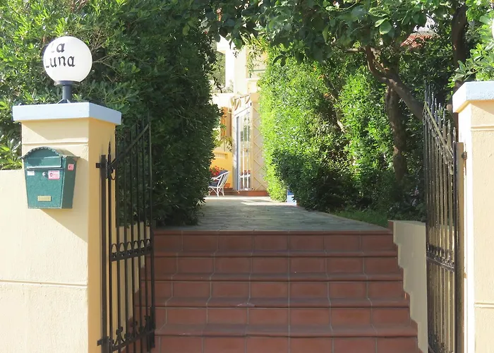 La Luna Apartments Stalida