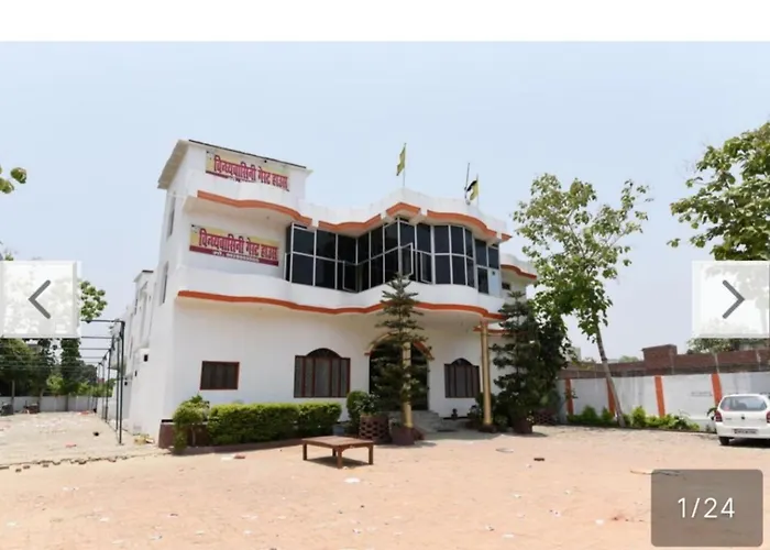 Vindhyvasini Guest House Kushinagar
