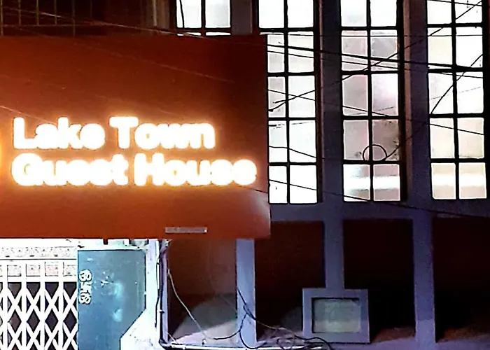 Lake Town Guest House Kolkata