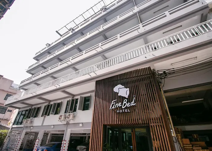 Fine Bed Hotel Nonthaburi