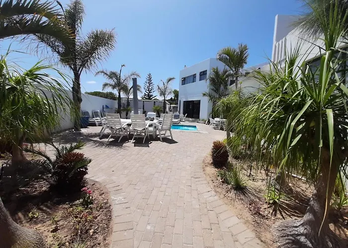 Au Plais De Langebaan At Palm Tree Villa