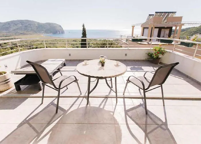 Hotel Mahakala Center Petrovac na moru