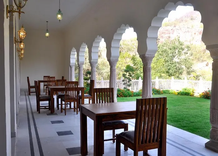 Hotel Raj Bagh Palace Jaipur