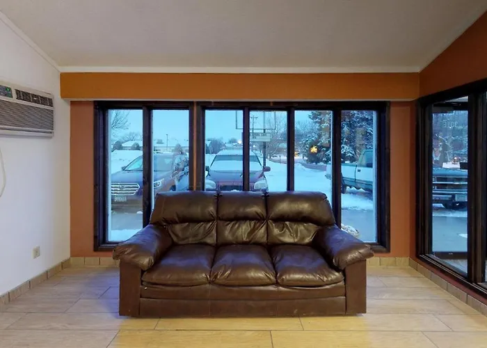 Waconia Inn And Suites
