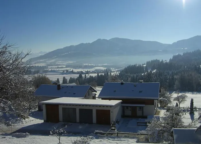 Gästehaus Eckstein Oy-Mittelberg