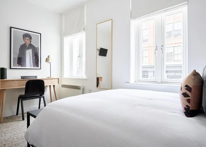 Sonder St Johns Garden Hotel London