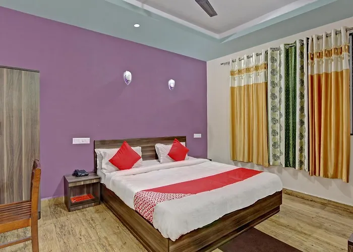 Oyo 48704 Rashi Farms Hotel Hubli