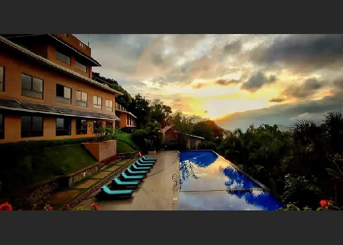 Poetree Thekkady Hotel