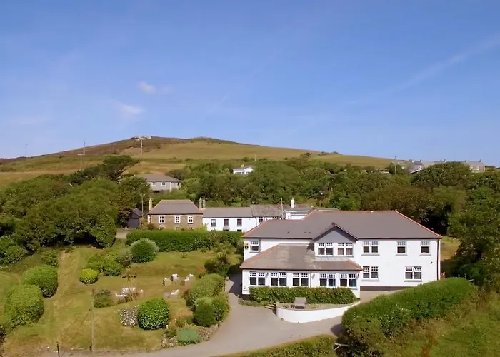 Beacon Country House & Luxury Shepherd Huts St Agnes 