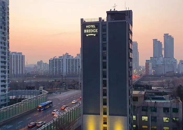 Hotel Bridge Seúl