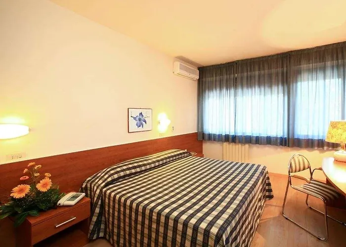 Hotel Anna Siena Nord - Monteriggioni