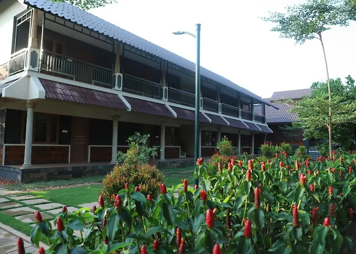 Green Planet Resort Mattanur