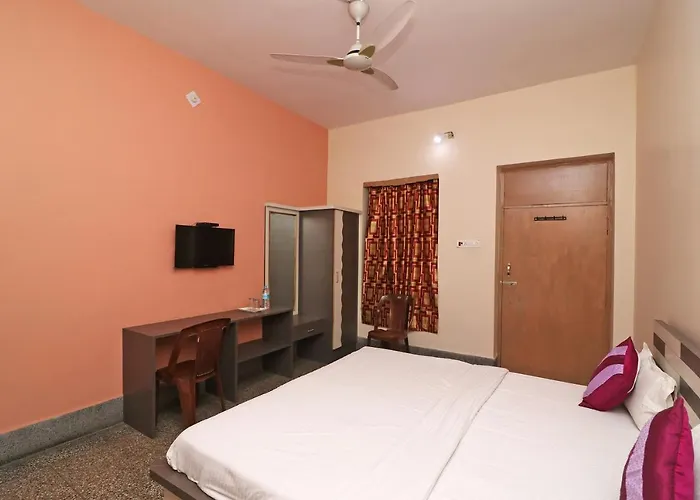 Spot On 39527 Hotel Saraogi Spot Gaya
