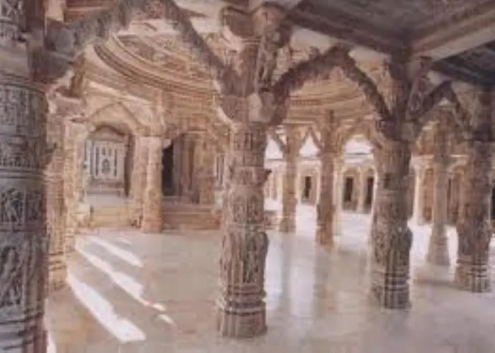 The Leef Inn 500Ms From Nakki Lake Mount Abu