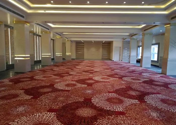 Hotel Nakshatra Lucknow