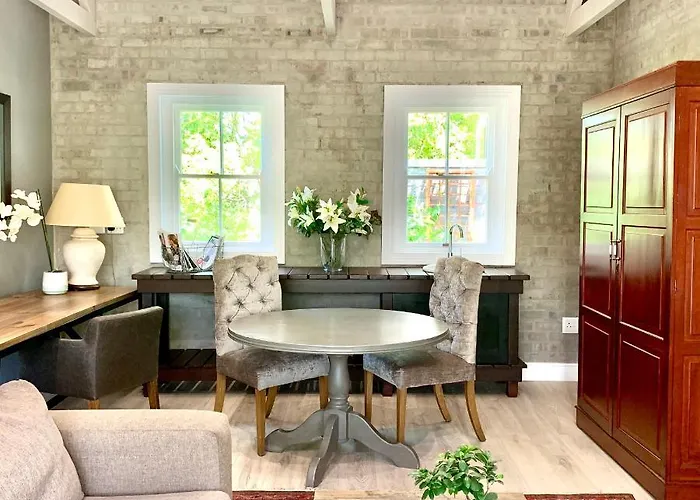 One Oak Guest House Somerset West