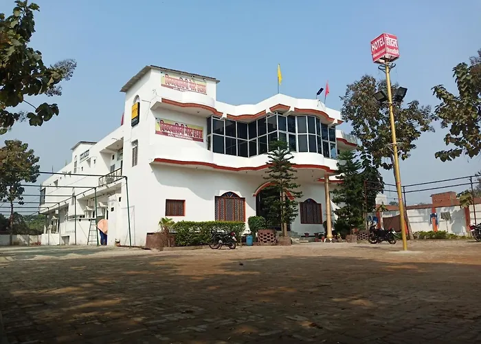 Vindhyvasini Guest House Kushinagar