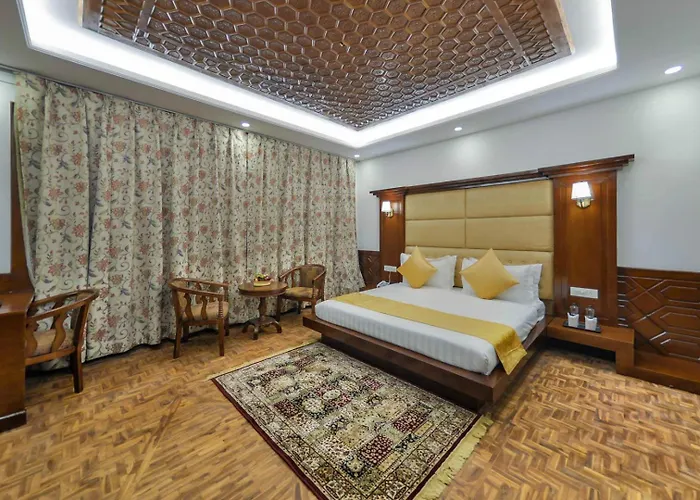 The Grand Kaisar Hotel Srinagar 