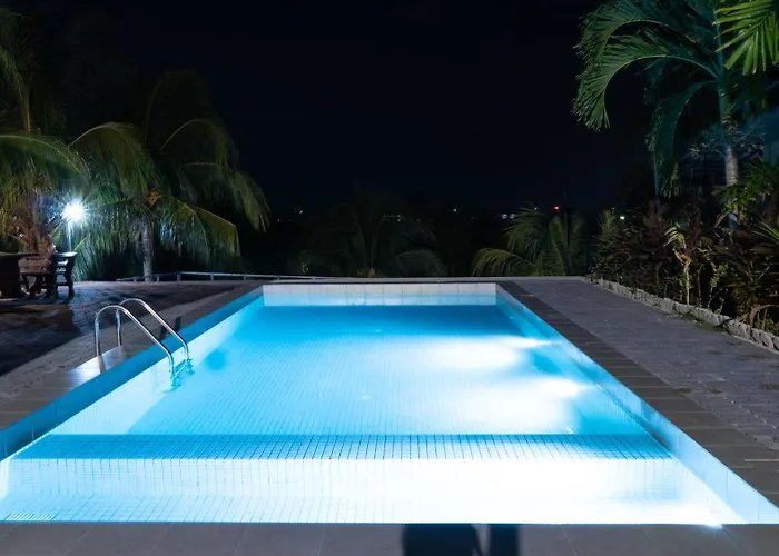 Pemandangan Indah Guest House - Look Out Point Villa- Pantai Cenang 