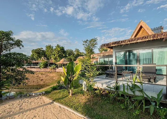 The Sanctuary Nam Ngum Beach Resort Vang Vieng