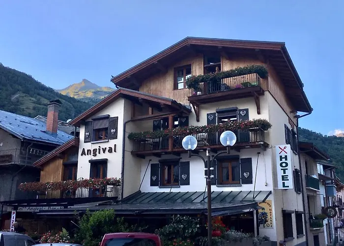 Hôtel Restaurant Angival - Chambres et Appartement Bourg-Saint-Maurice