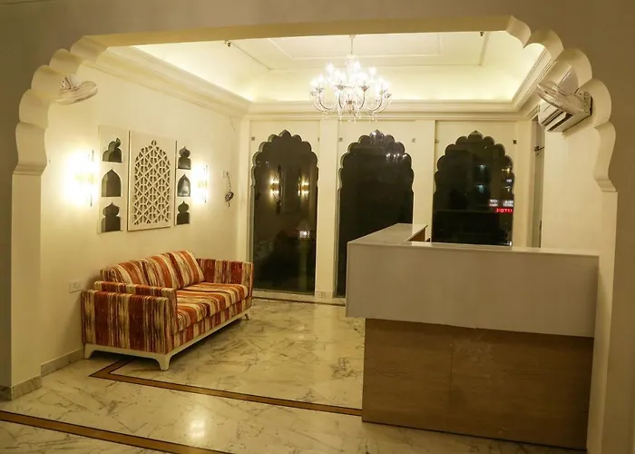 Hotel Ratangarh Palace Jaipur