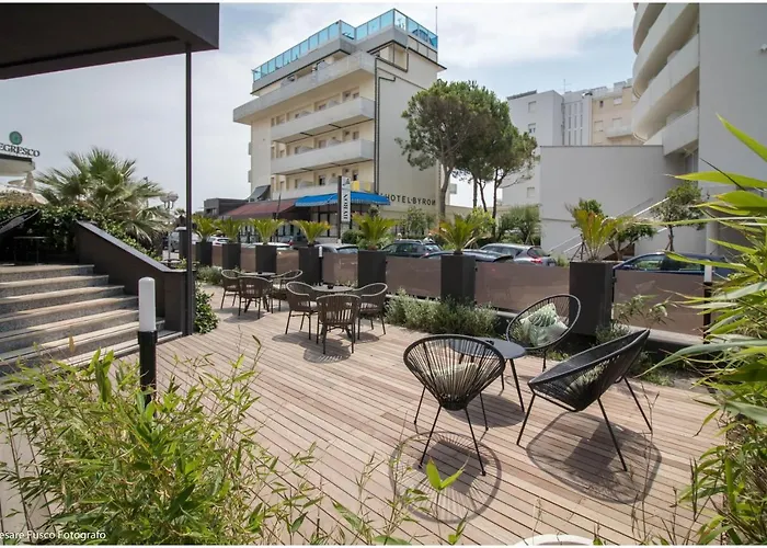 Hotel Caraibi - Breakfast Until 11-00 And Dinner-Mirabilandia Partner Milano Marittima