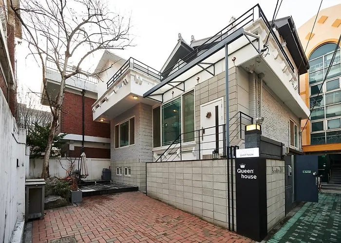 Queen House Hongdae Seoul
