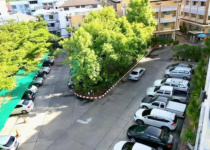 Paholyothin Park Place กรุงเทพมหานคร