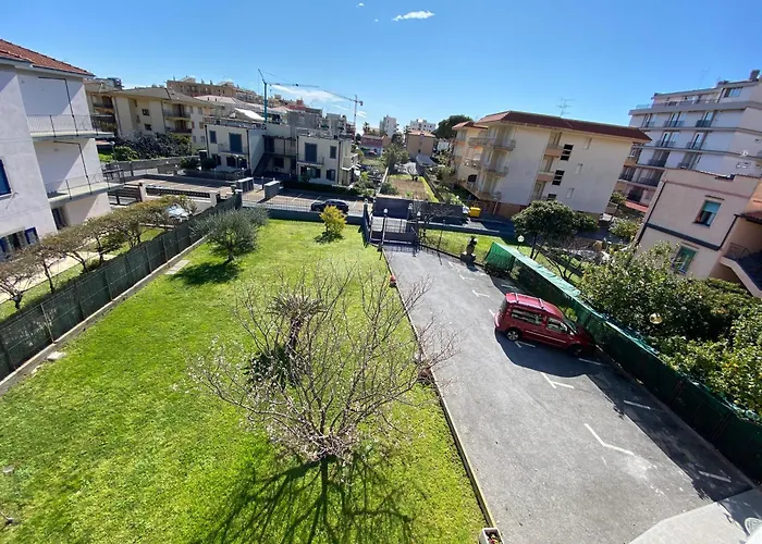 Aparthotel I Fiori Di Pietra Pietra Ligure