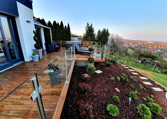 Bagoly Wellness Apartman Pécs