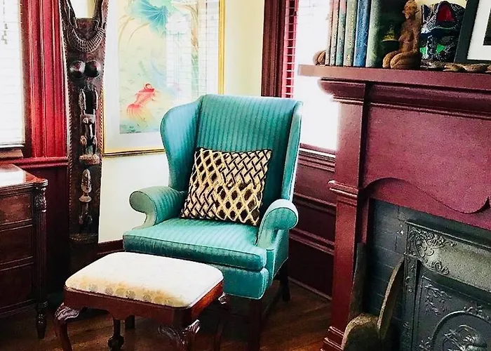 Elmwood 1820 Bed & Breakfast Inn Washington