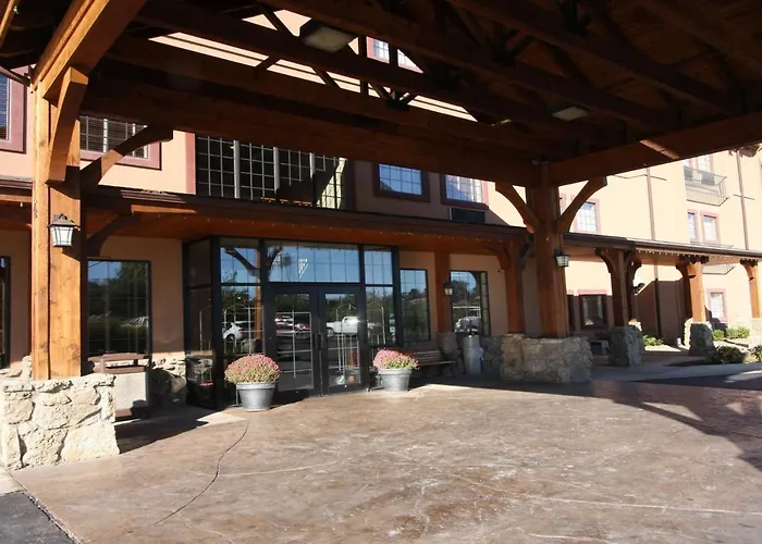 Super 8 By Wyndham Troy Hotel