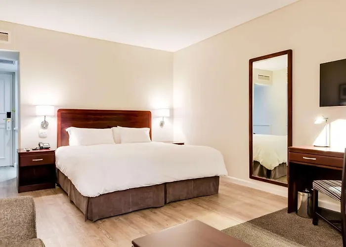 Nh Cape Town The Lord Charles Hotel