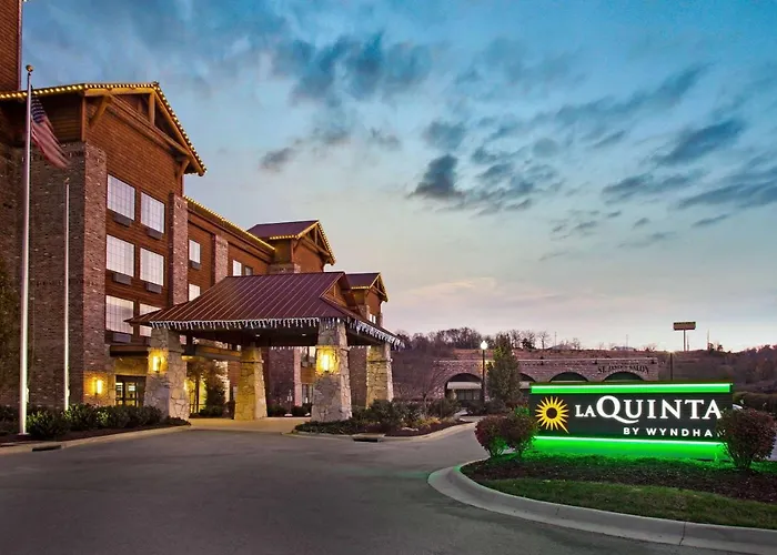 La Quinta By Wyndham Branson - Hollister Hotel