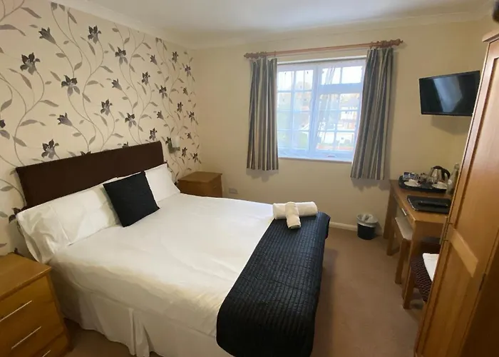 Zaheer'S Hotel Baldock