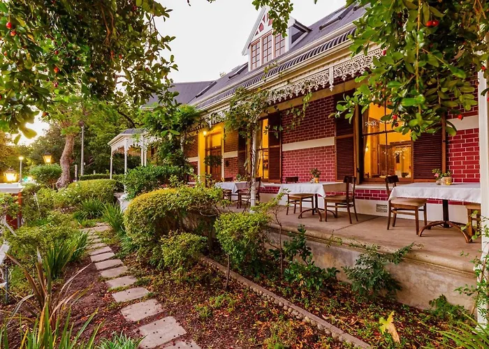Roosenwijn Guesthouse Stellenbosch