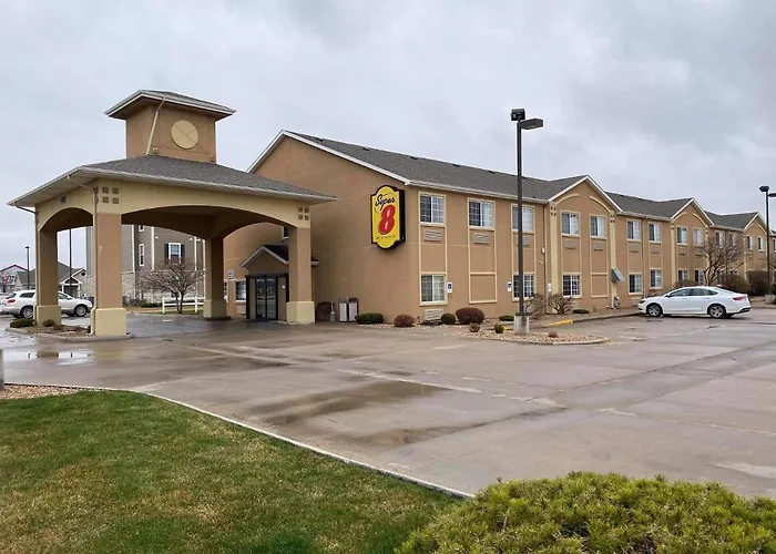 Super 8 By Wyndham Great Bend Hotel